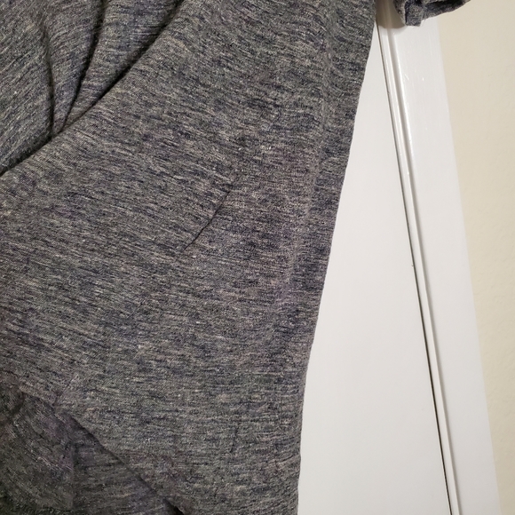 Banana Republic Grey Shirt Size Small - Picture 2 of 6